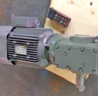 S系列减速机带0.37KW电机用在卷扬机上，卷扬机减速机电机选型样本